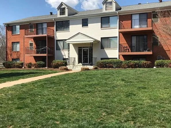 125 Clubhouse Dr SW Unit 3, Leesburg, VA 20175