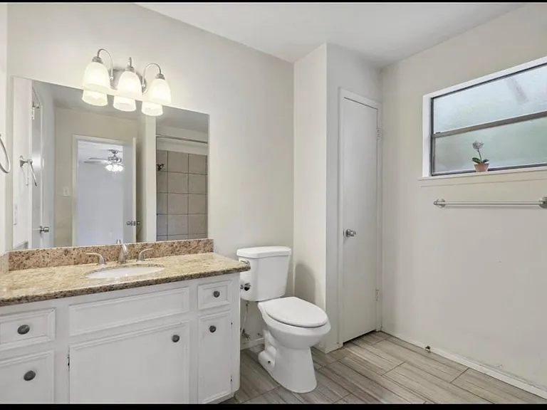24 E Bigelow Oak Ct — Photo 5