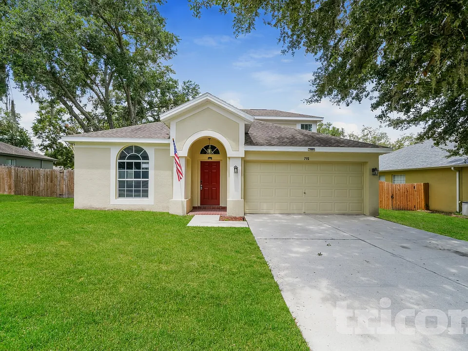 715 Grand Canyon Dr