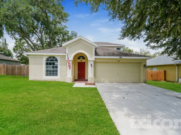 715 Grand Canyon Dr, Valrico, FL 33594