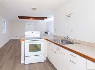 163 Toll Gate Rd #R, Middletown, CT 06457