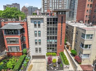 506 W Roscoe St APT 201, Chicago, IL 60657