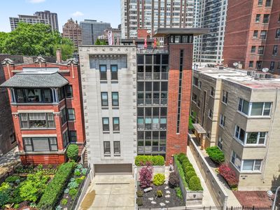 506 W Roscoe St APT 201, Chicago, IL, 60657