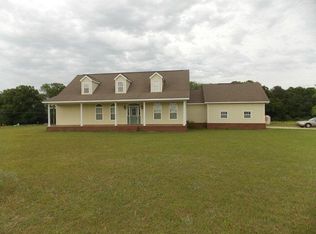 286 Crawford Rd, Cowarts, AL 36321