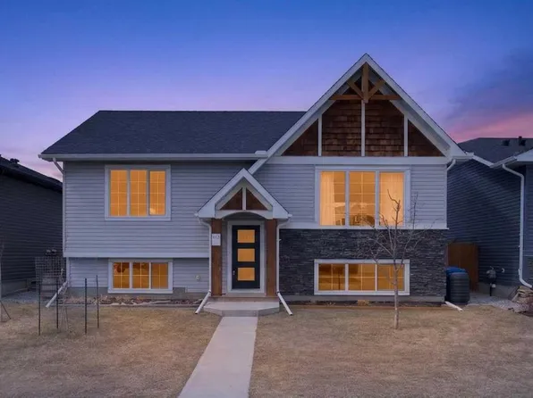 612 E Country Meadows Close NW, Diamond Valley, AB T0L 2A0