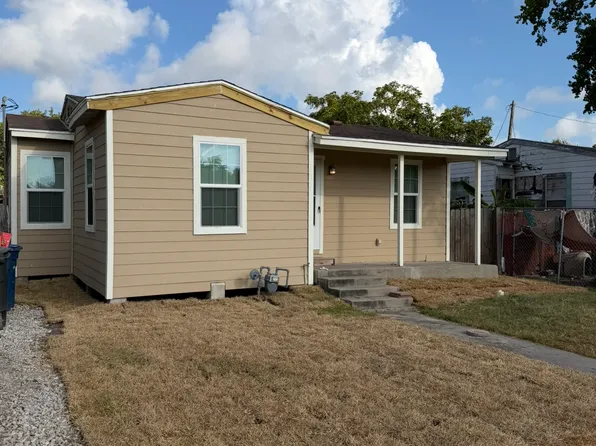 2625 Elizabeth St, Corpus Christi, TX 78404