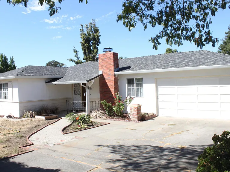 2953 Olive Ave — Photo 1