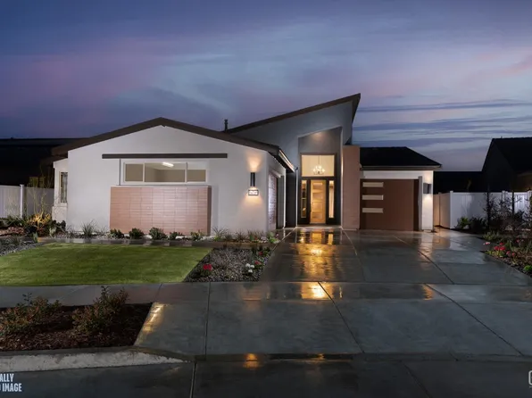 14706 Upper Parkshire St, Bakersfield, CA 93311