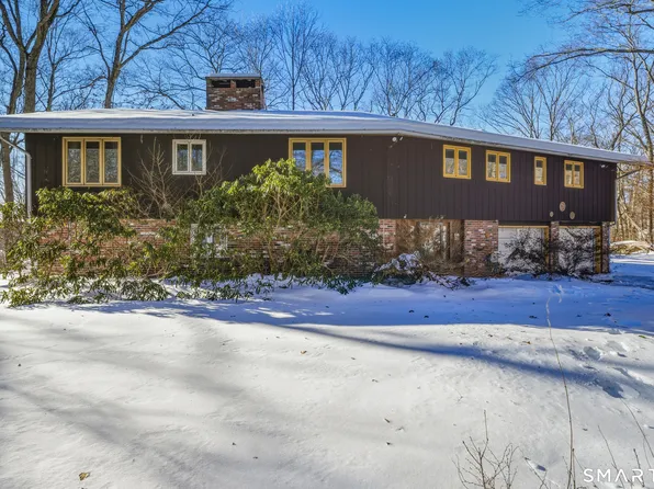 16 Merrywood Lane, East Lyme, CT 06333