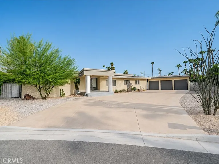 1600 E Palm Tree Dr — Photo 52
