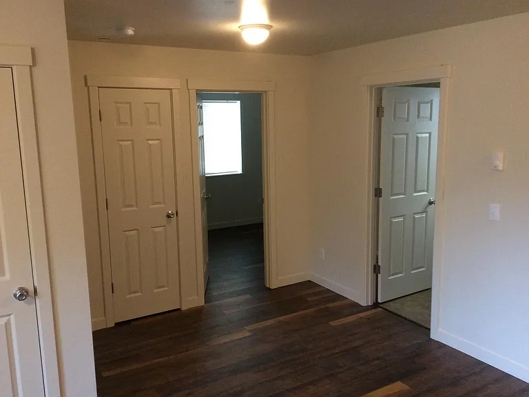 909 W 4th Ave #104 — Photo 5