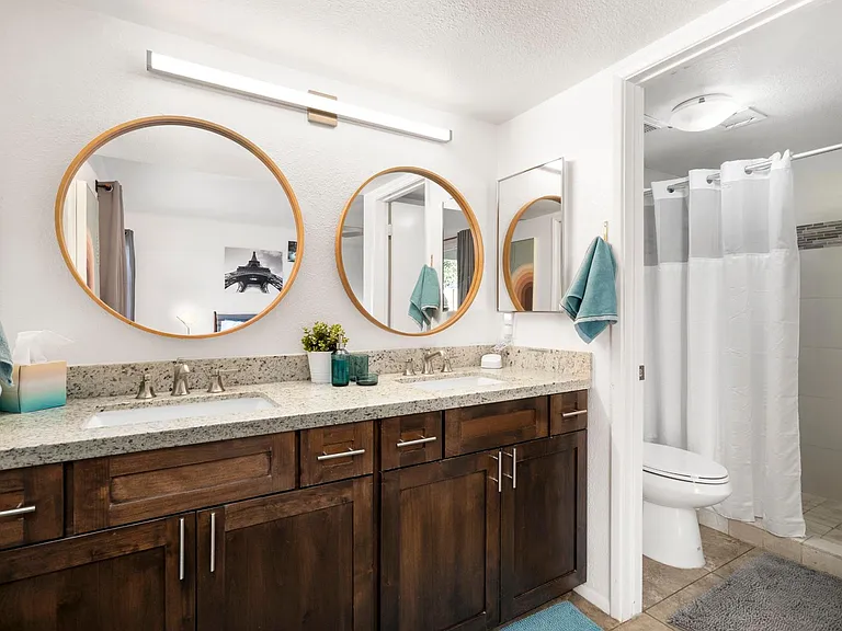 3911 E Dahlia Dr — Photo 12