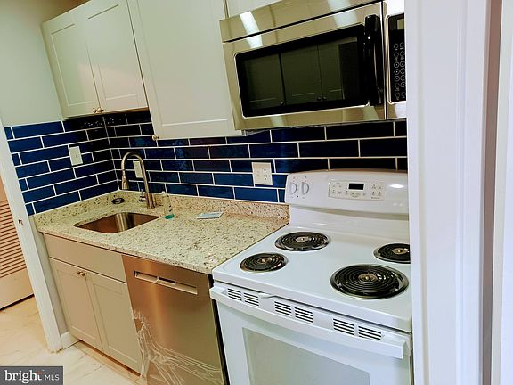 4th image of 3101 S Manchester St APT 804
