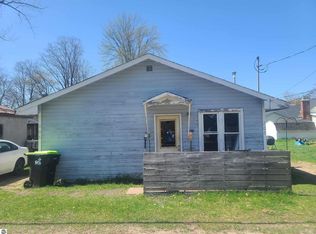 205 S Cherry St, Kalkaska, MI 49646
