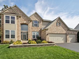 1045 Red Tail Cir, Antioch, IL 60002