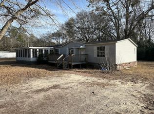 3640 Dallas Dr, Dalzell, SC 29040