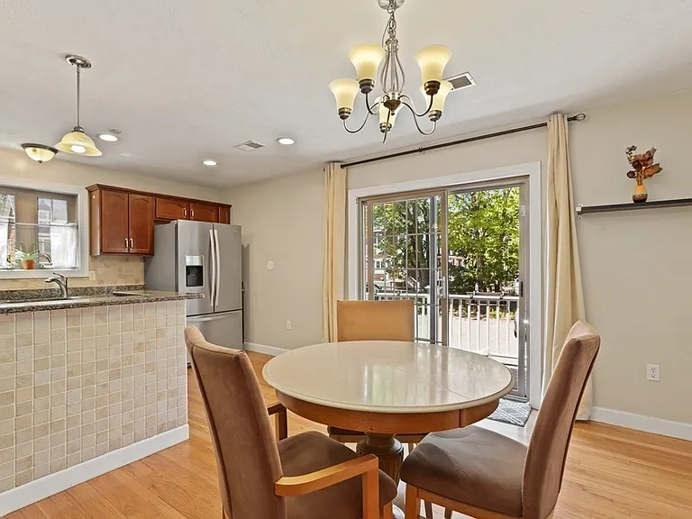 2779 Washington St #5 — Photo 8