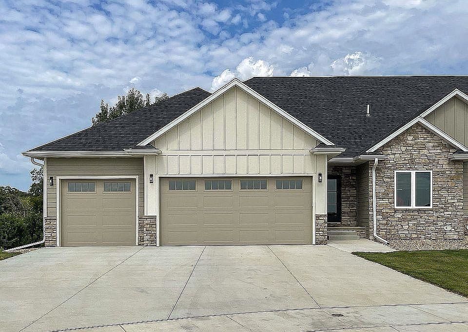 1st image of 8106 E Norway Pines Trl