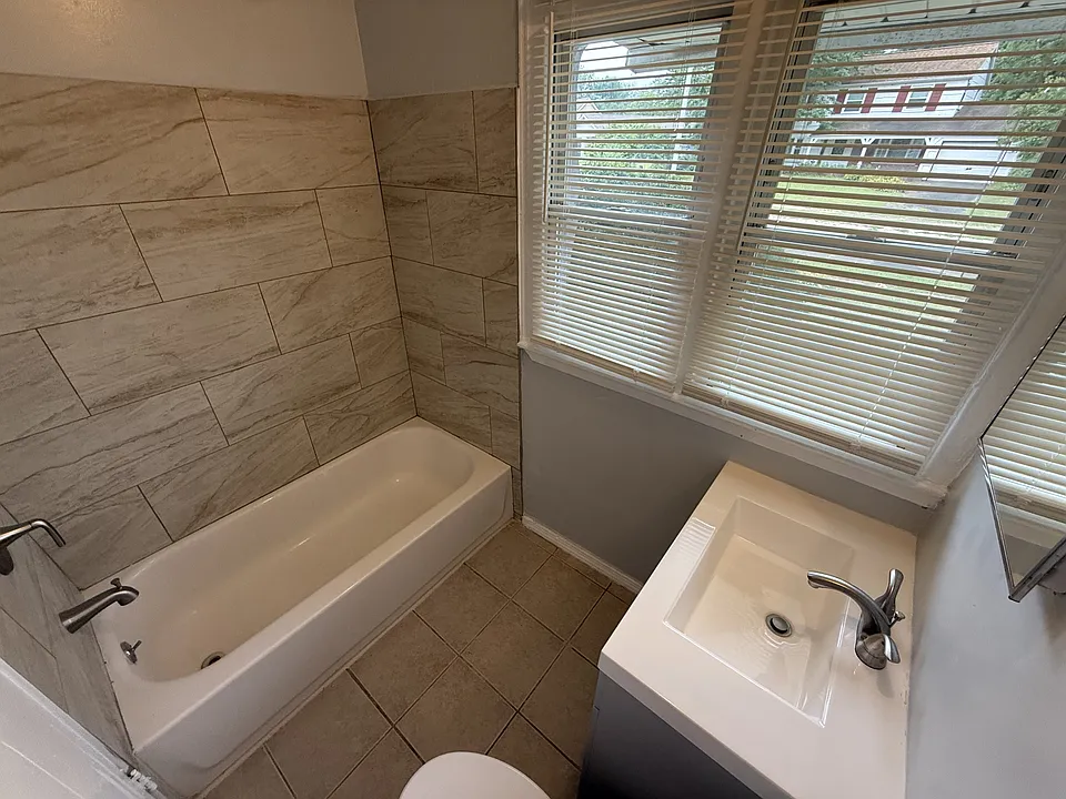23 Bermuda Cir
