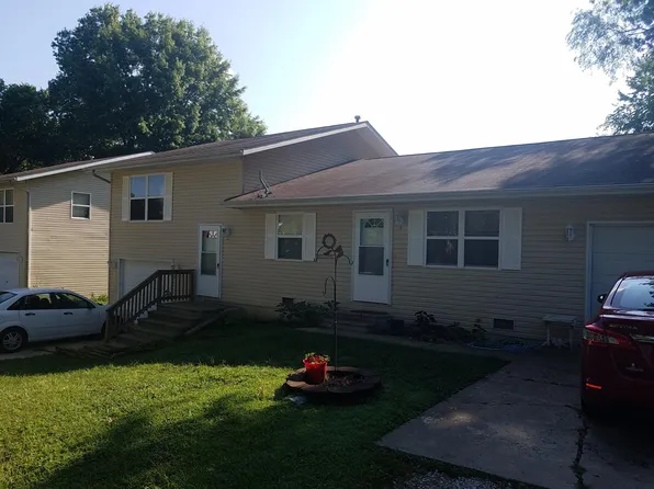 607 Hooker St #C, Bunker Hill, IL 62014