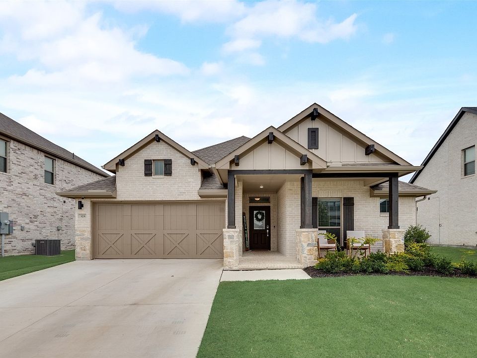 1st image of 328 Adwood Dr