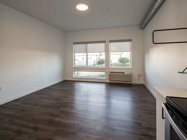 54 Woodstock Apartments~ Great Location ~Vibrant Neighborhood — Photo 27