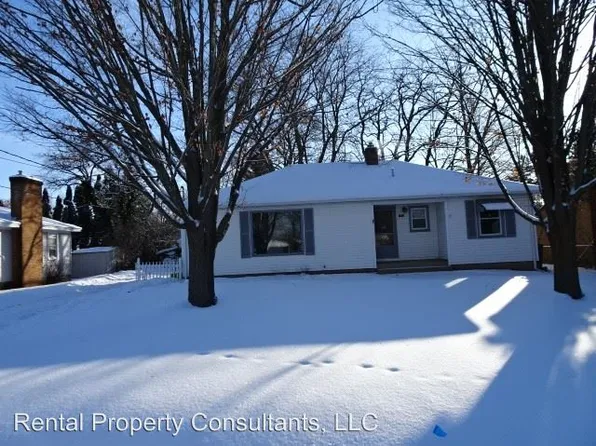 1904 Avondale Dr SE, Grand Rapids, MI 49506