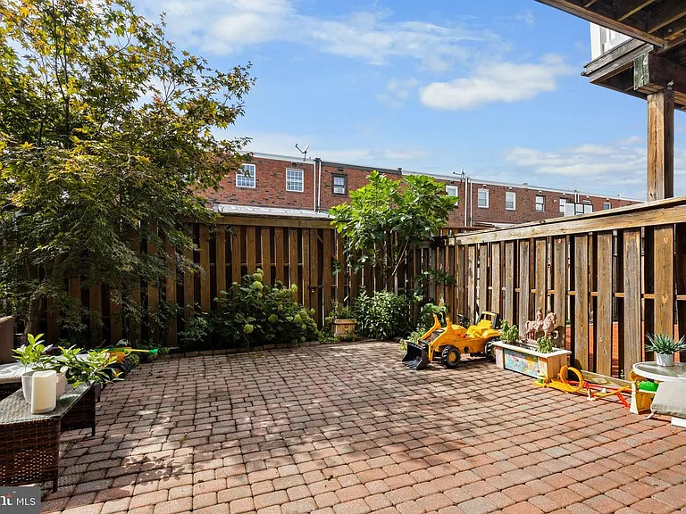 3244 S Smedley St — Photo 33