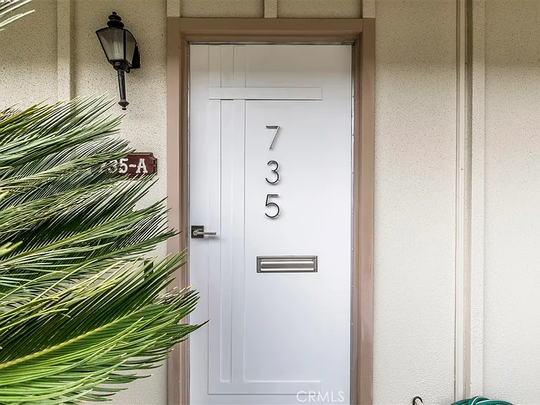 735 Avenida Majorca #A — Photo 10