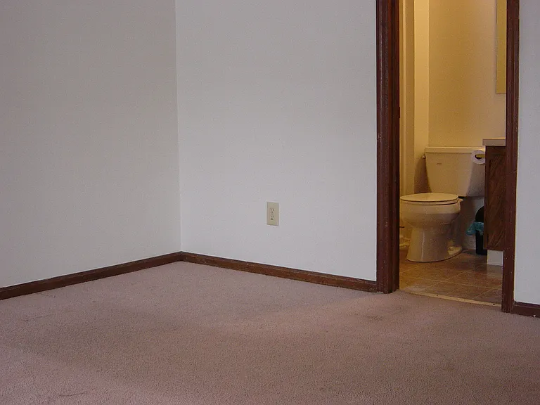1678 Hightower Dr — Photo 4