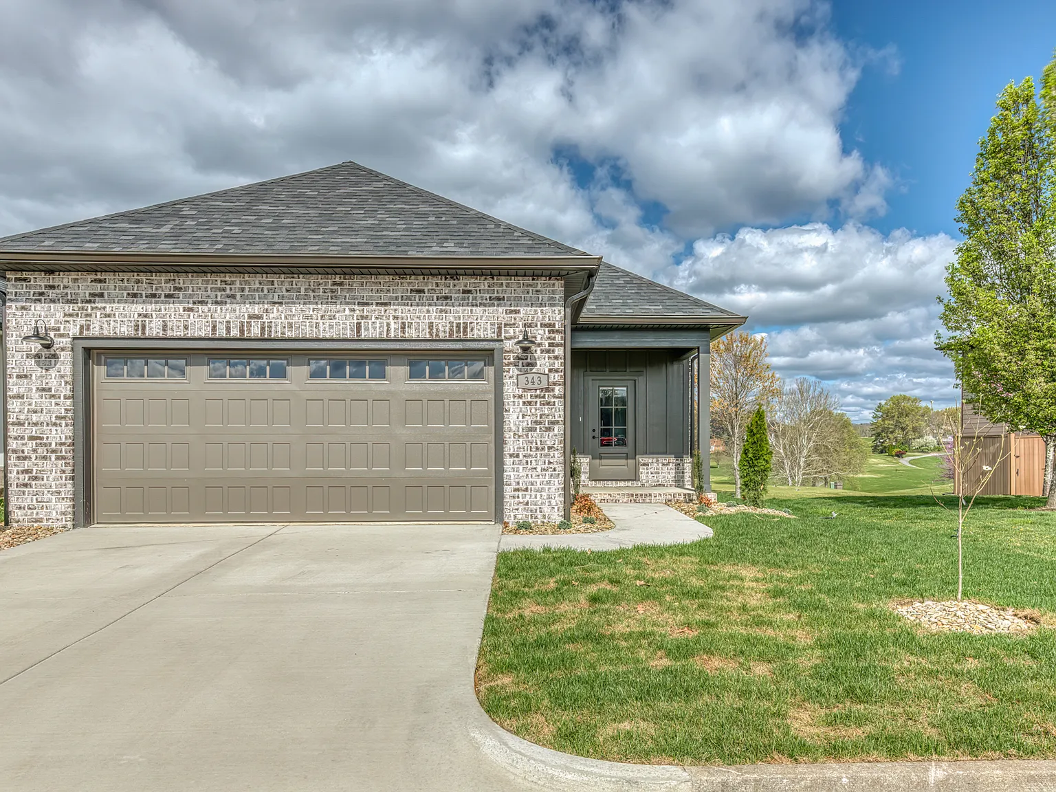 3 bed, 1282 sqft, $2,650 — Photo 3