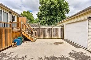 1027 Bernhardt St — Photo 31