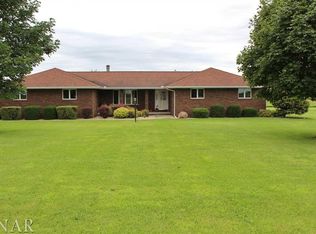 2944 N 2200 East Rd, Le Roy, IL 61752