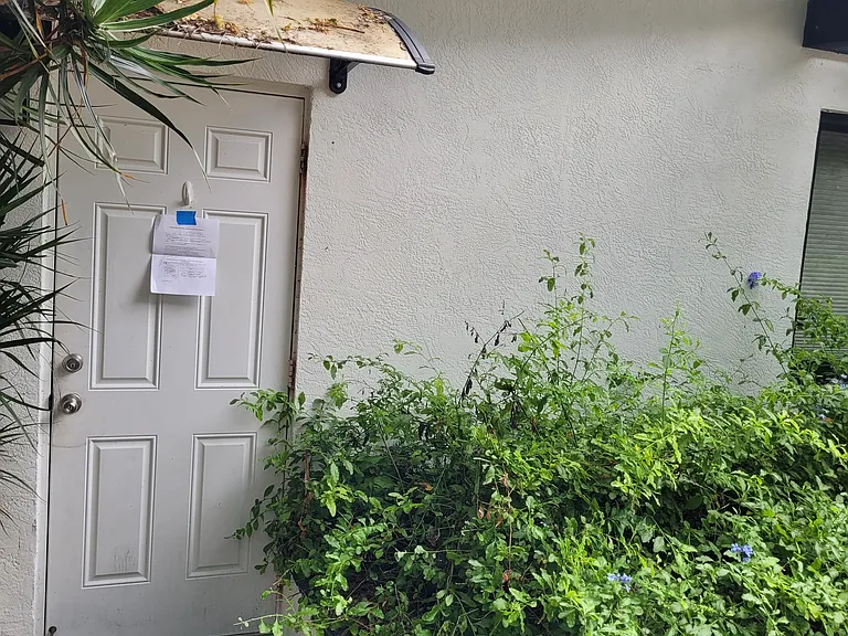 988 Oleander Rd #988 — Photo 8