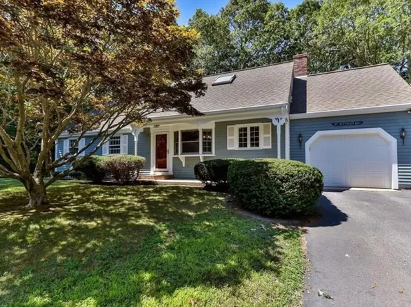 37 Old Salem Way, Barnstable, MA 02630
