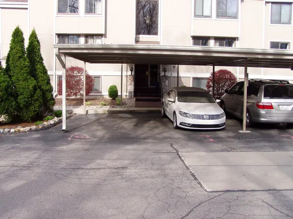 1680 Cliffs Lndg #101E, Ypsilanti, MI 48198