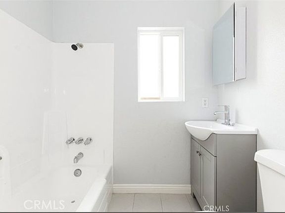 5th image of 6250 Vineland Ave #6250