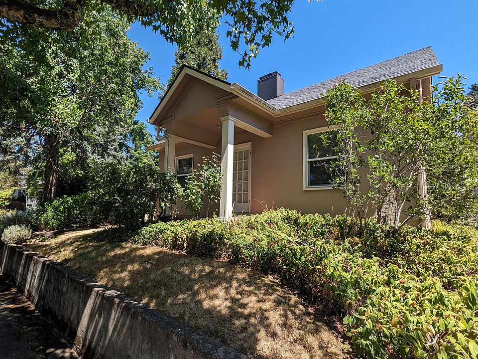 2417 Agate St, Eugene, OR 97403 Zillow