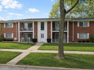 12818 Carriage Ln #2NE, Crestwood, IL 60418