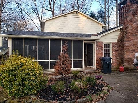 3rd image of 5213 Mountaincrest Dr