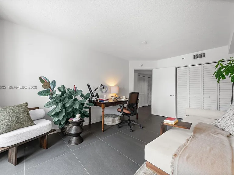 227 Michigan Ave #304 — Photo 12