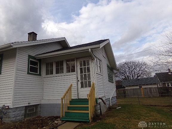 2nd image of 1015 Rodgers Dr