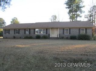 634 Village Dr, Grifton, NC 28530