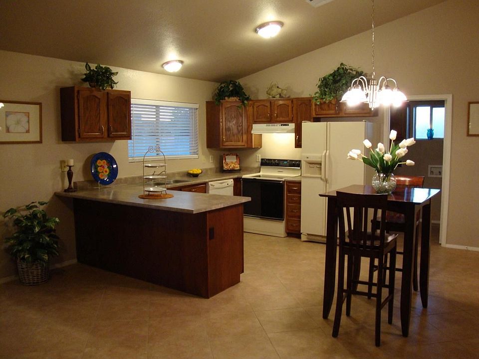 1st image of 365 W San Pedro Ave