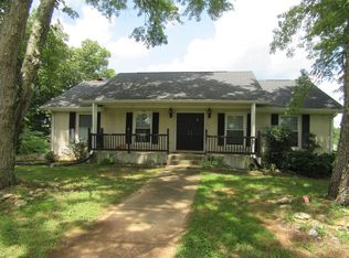 2625 Mockingbird Hill Rd, Palmyra, TN 37142