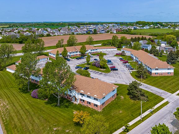 3rd image of 1022-1089 Westport Dr #101