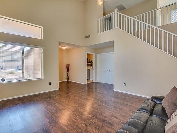 3rd image of 28880 N Nugget Ct