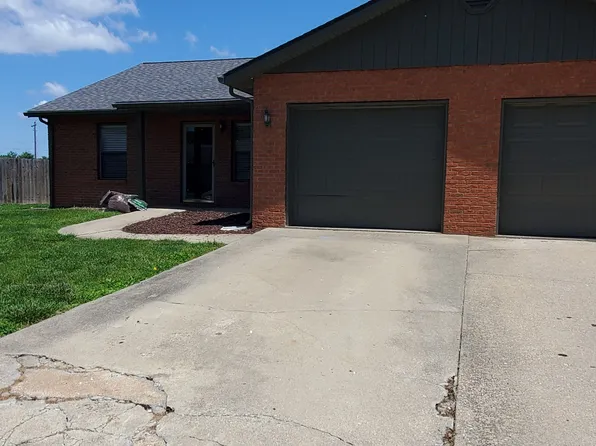 920 Cool Valley Dr, Belleville, IL 62220