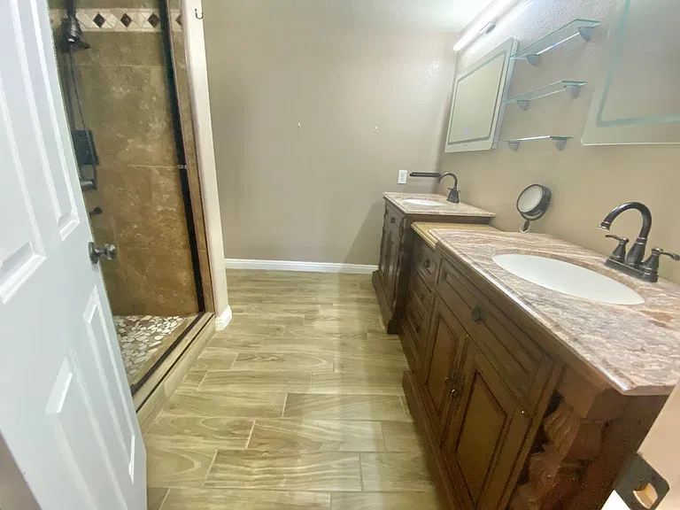 2000 Turquoise Ridge St #204 — Photo 26