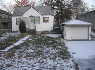 2906 Oakland Ln, McHenry, IL 60050